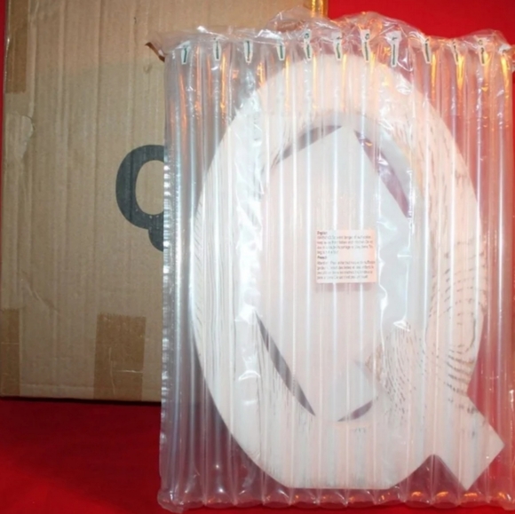 Large Distressed White Wall Desk Letter Q - Picture 7 of 15